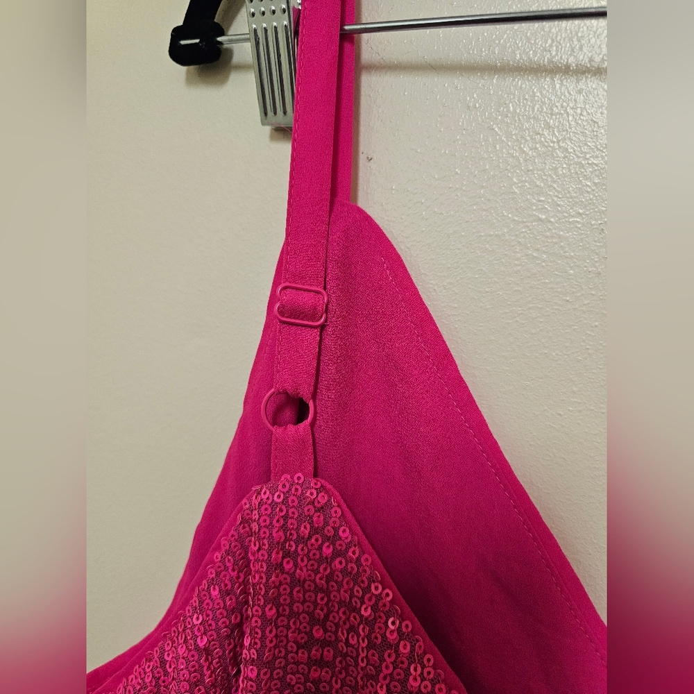 Torrid Sophie Sequin Swing Cami Size 2X Color Pink Glo (Hot Pink) NWOT - Picture 5 of 10